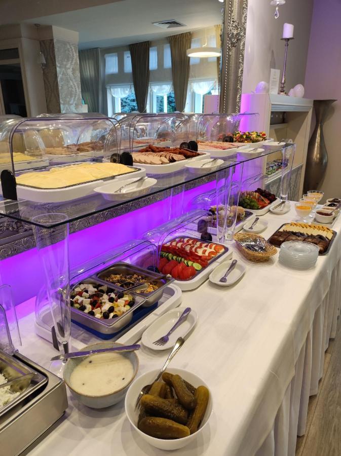 Bialy Dom Henlex Hotel Restauracja 포즈난 외부 사진