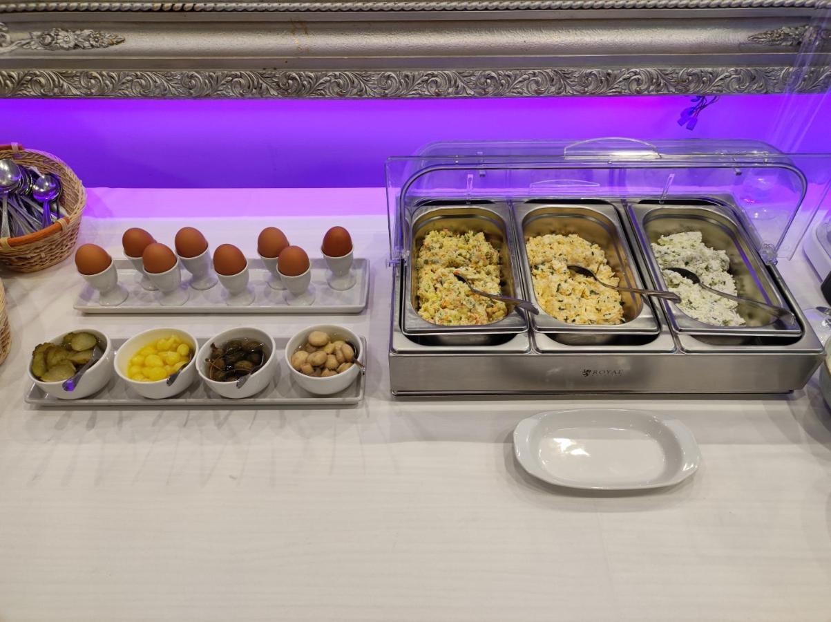 Bialy Dom Henlex Hotel Restauracja 포즈난 외부 사진