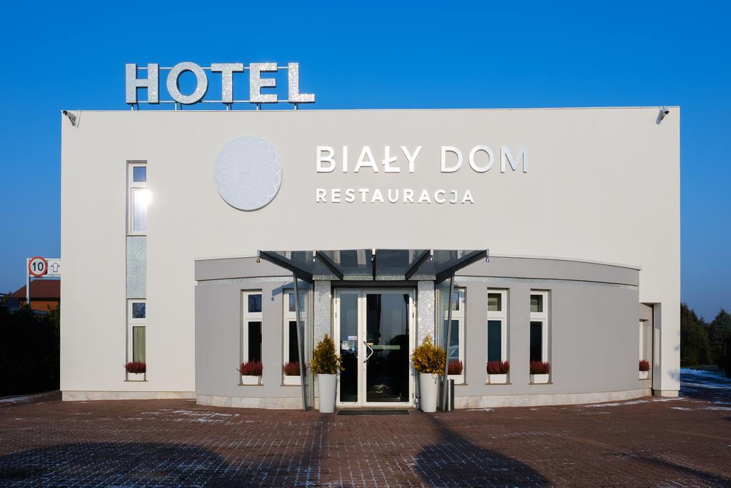 Bialy Dom Henlex Hotel Restauracja 포즈난 외부 사진
